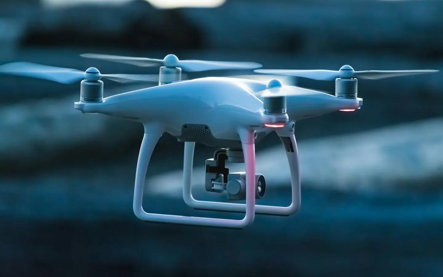 Horizon — Drone fleet with onboard computer vision — detects wildfires across 50km², no cloud dependency.